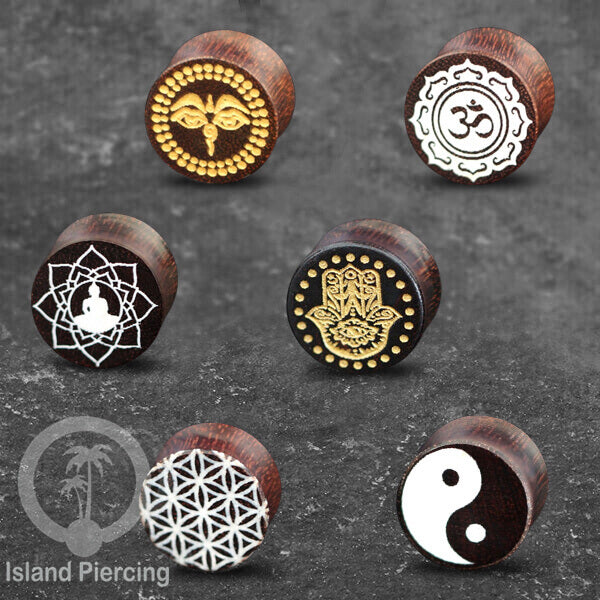 Ear Plug kayu tindik gauge besar dengan ukuran tangan dan inlay resin dan cat warna emas