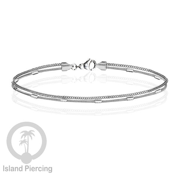 Gelang Tangan dari baja stainless warna silver. Model yang 2-3rantai yang istimewa.