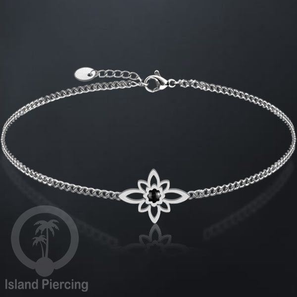 Gelang stainless steel dengan berbagai desain dan hiasan epoksi. Warna silver.