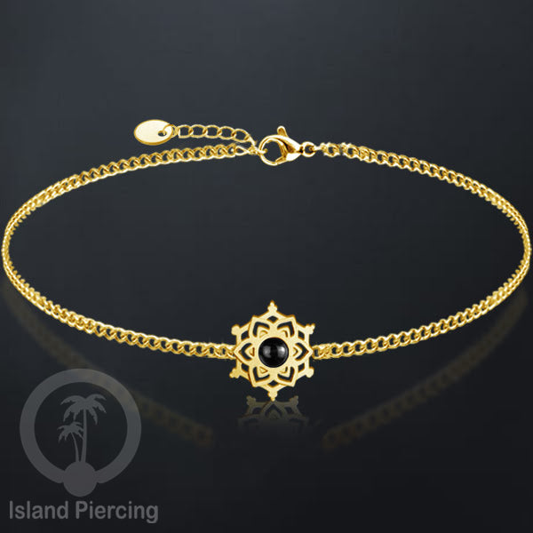 Gelang mandala dari stainless steel dengan berbagai desain dan batu epoksi berwarna. Warna gold.