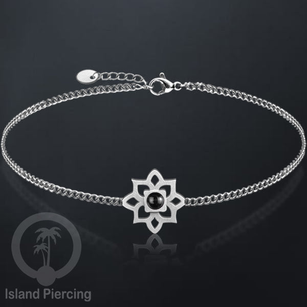 Gelang tribal lotus dari stainless steel dengan berbagai desain dan batu epoksi berwarna. Warna silver.