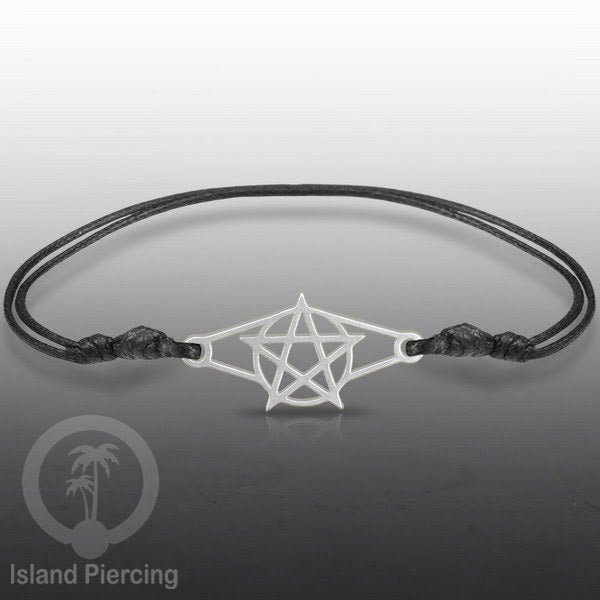 Gelang Tangan buatan baja Stainless Steel warna silver banyak pilihan motif. Cocok untuk Anak dan Dewasa