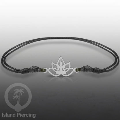 Gelang Tangan buatan baja Stainless Steel warna silver banyak pilihan motif. Cocok untuk Anak dan Dewasa