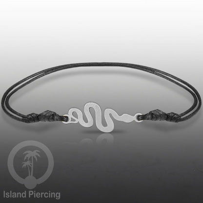 Gelang Tangan dari baja Stainless Steel warna silver banyak pilihan desain yang asyk, cocok untuk semua umur