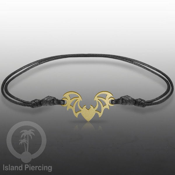 Gelang Tangan dari baja Stainless Steel warna gold banyak pilihan desain yang asyk, cocok untuk semua umur