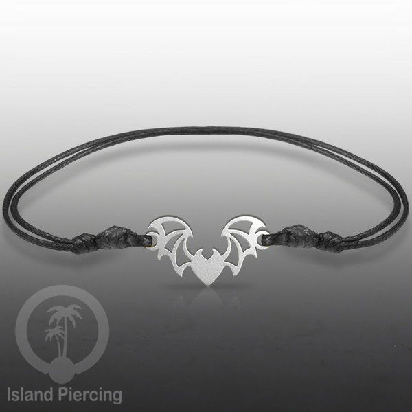Gelang Tangan dari baja Stainless Steel warna silver banyak pilihan desain yang asyk, cocok untuk semua umur