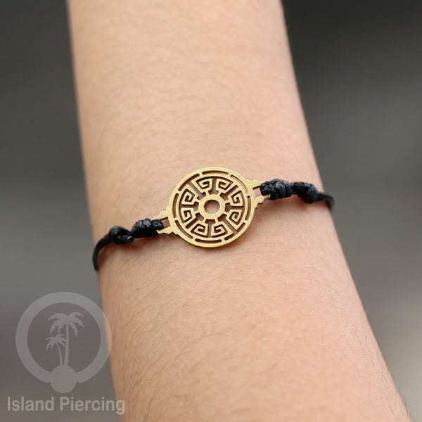Gelang Tangan dari baja Stainless warna gold dengan pilihan desain yang cocok untuk semua umur