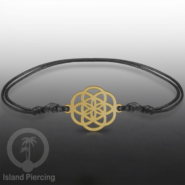 Gelang Tangan dari baja Stainless warna gold dengan pilihan desain yang cocok untuk semua umur