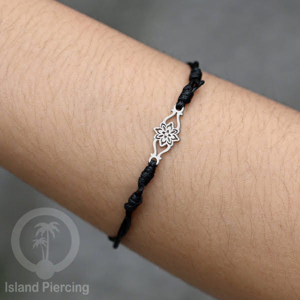 Gelang Tangan unik dari Stainless Steel warna silver tersedia pilihan desain yang istemewa