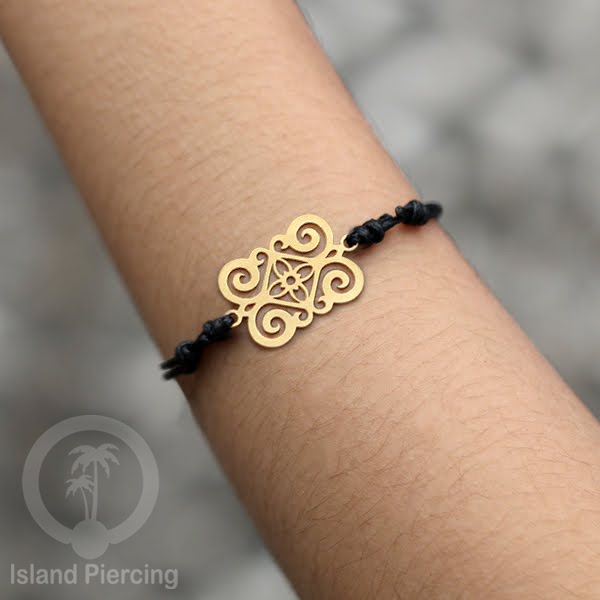Gelang Tangan unik dari Stainless Steel warna gold tersedia pilihan desain yang istemewa