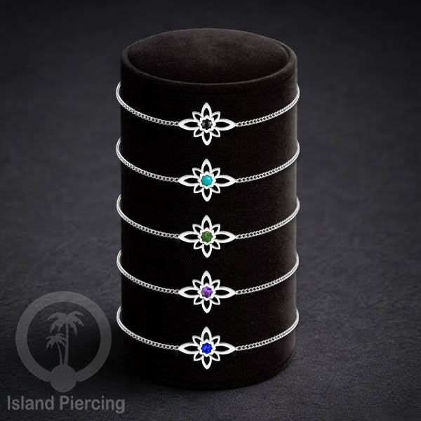 Gelang stainless steel dengan berbagai desain dan hiasan epoksi. Warna silver.