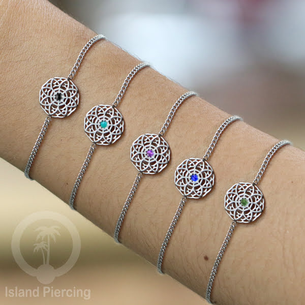 Gelang flower of life dari stainless steel dengan berbagai desain dan batu epoksi berwarna. Warna silver.