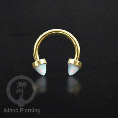 Circular Barbell Piercing dan Septum Jewelry warna gold dengan batu bentuk peluru