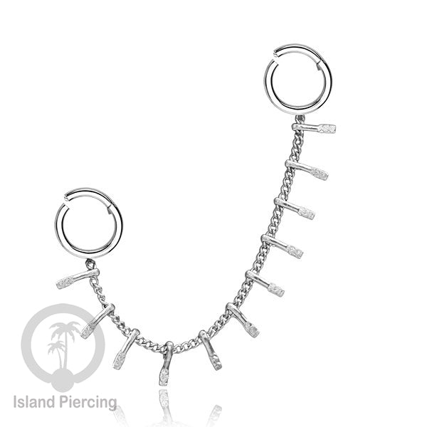 Piercing Set warna silver dengan dua Hinged Segment Ring sambung dengan Rantai.