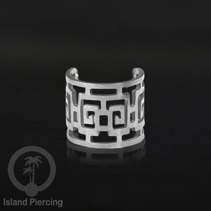 Steel Ear-cuffs warna silver, anting perhiasan stainless jepitan telinga motif yang hanya dapat di toko Island Piercing