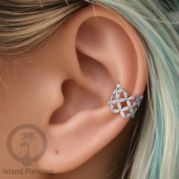 Steel Ear-cuffs warna silver, anting perhiasan stainless jepitan telinga motif yang hanya dapat di toko Island Piercing