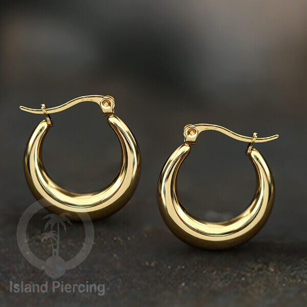Anting hoop yang sedikit tebal buatan stainless steel earring, pilihan warna gold dan silver