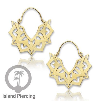 Anting stainless steel warna gold motif yang istemewa