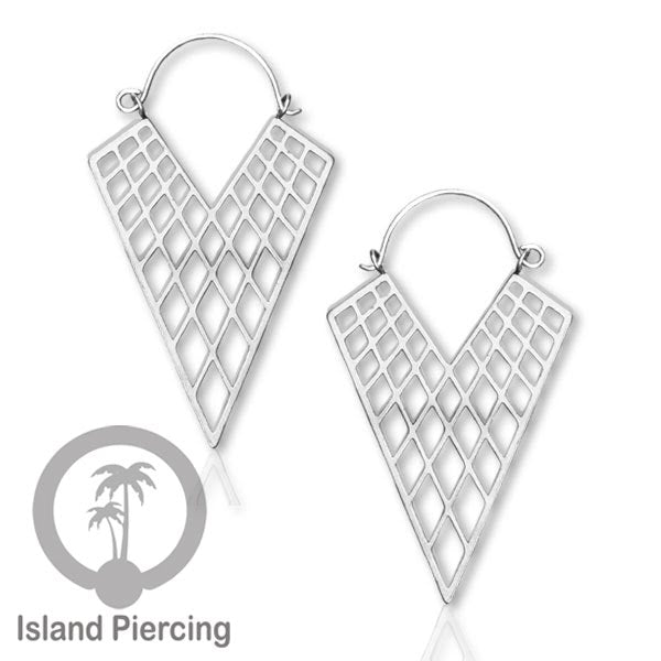 Anting stainless steel warna silver motif yang popular