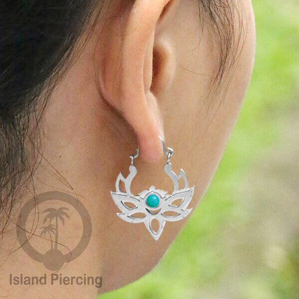 Anting stainless 3 lapis motif unik warna silver dengan epoxy banyak pilihan warna.