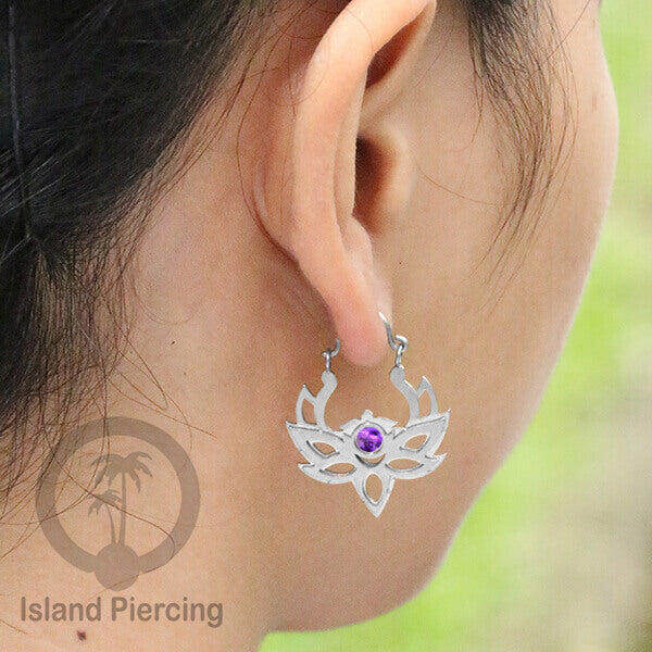 Anting stainless 3 lapis motif unik warna silver dengan epoxy banyak pilihan warna.
