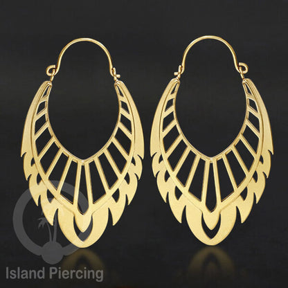 Anting stainless 3 lapis warna gold desain sangat unik, hanya tersedia di Island Piercing