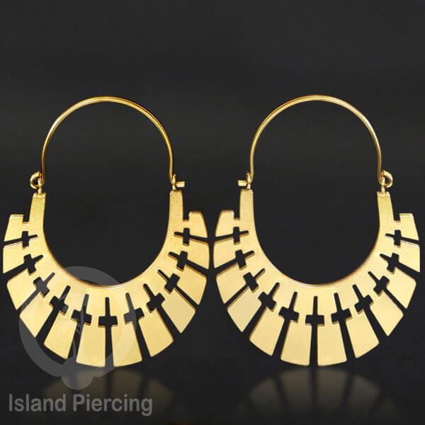Anting stainless 3 lapis warna gold desain sangat unik, hanya tersedia di Island Piercing