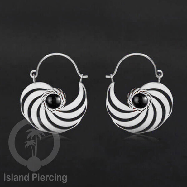 Anting stainless warna silver dengan banyak pilihan warna epoxy