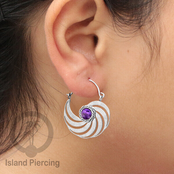 Anting stainless warna silver dengan banyak pilihan warna epoxy