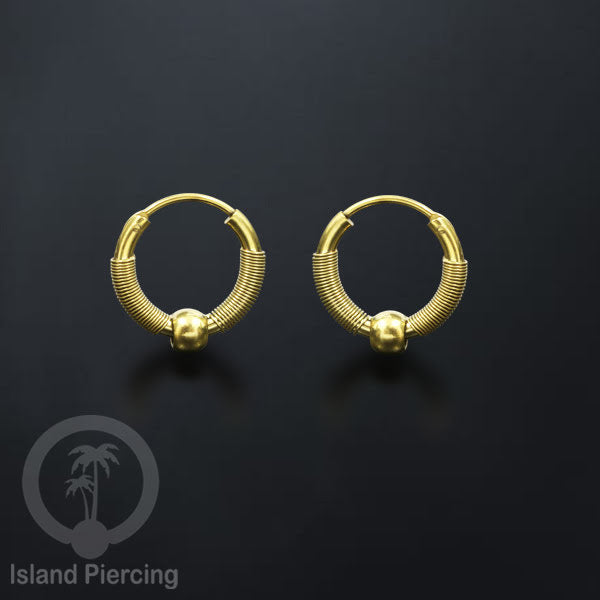 Anting Hoop Stainless desain Bali dari baja bedah warna gold, Steel Hoop Earring per pasang