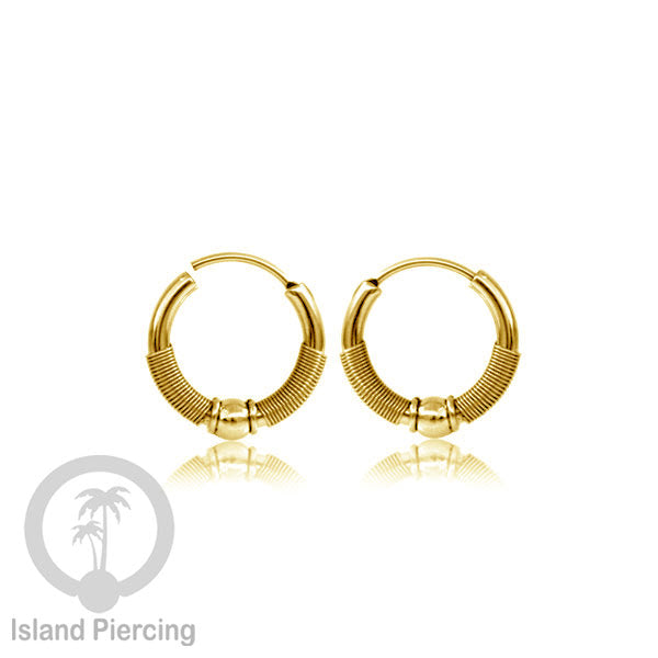 Anting Hoop Stainless desain Bali dari baja bedah warna gold, Steel Hoop Earring per pasang