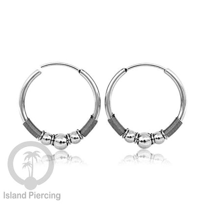 Anting Hoop Stainless desain Bali dari baja bedah warna silver, Steel Hoop Earrings