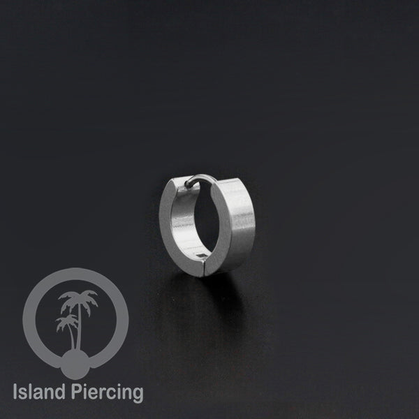 Anting Hoop stainless steel Huggies ukuran sedang sampai tebal warna silver