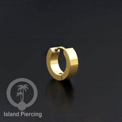Anting Hoop stainless steel Huggies ukuran sedang sampai tebal warna gold