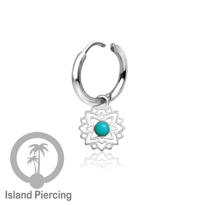 Anting Hoop warna Silver dengan Hiasan Perhiasan kecil, Charm, berisi warna epoxy atau Kristal Zirconia