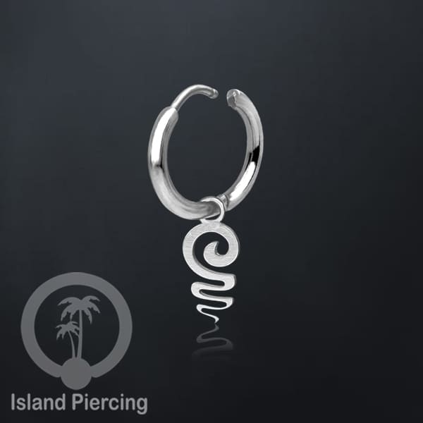 Anting Hoop Stainless Steel dengan Hiasan Perhiasan banyak pilihan model menarik warna silver