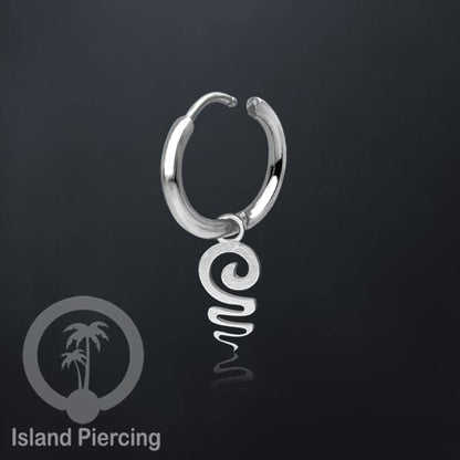 Anting Hoop Stainless Steel dengan Hiasan Perhiasan banyak pilihan model menarik warna silver