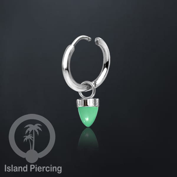 Anting Hoop warna silver dengan Hiasan Perhiasan kecil, Charm, batu atau kaca bentuk peluru sangat popular