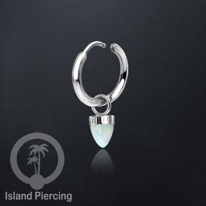 Anting Hoop warna silver dengan Hiasan Perhiasan kecil, Charm, batu atau kaca bentuk peluru sangat popular