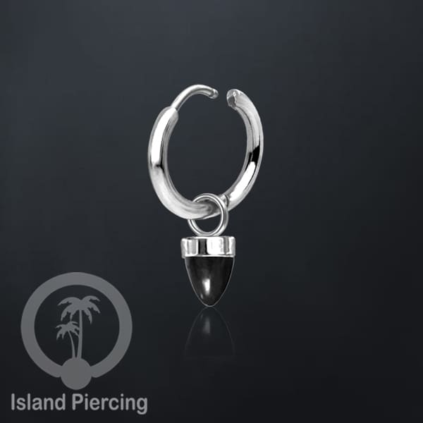 Anting Hoop warna silver dengan Hiasan Perhiasan kecil, Charm, batu atau kaca bentuk peluru sangat popular