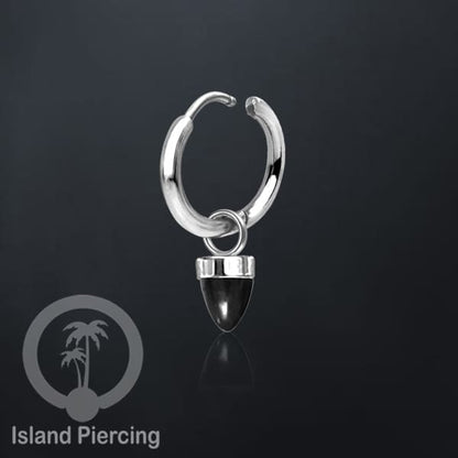 Anting Hoop warna silver dengan Hiasan Perhiasan kecil, Charm, batu atau kaca bentuk peluru sangat popular