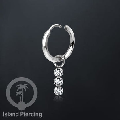 Anting Hoop warna silver dengan Hiasan Perhiasan kecil, Charm, kristal bening pilihan banyak model