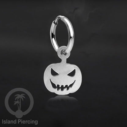 Stainless Steel Anting Hoop Ear Huggies Halloween warna silver dengan Liontin, Charm, Tengkorak, Sihir, Laba-2.