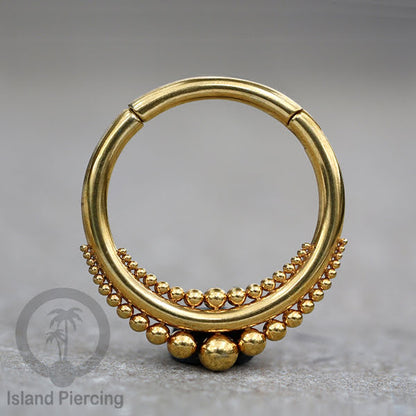 Tindik Telinga Stainless Steel Ear Weight warna gold Clicker Ring sistem magnetik dengan bola
