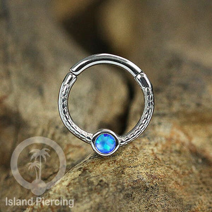 Hinged Segment Ring Anting Piercing Stainless dengan Batu