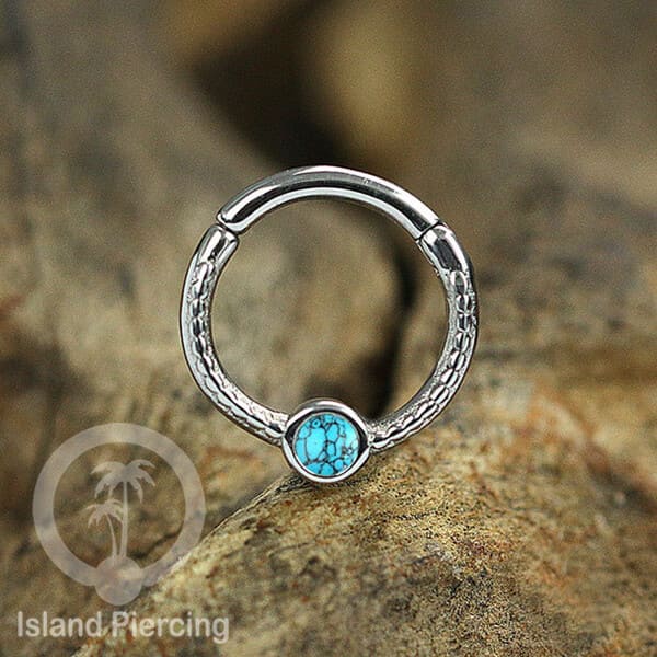 Hinged Segment Ring Anting Piercing Stainless dengan Batu