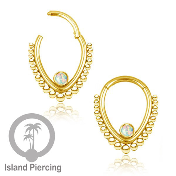 Anting Stainless Piercing warna emas dengan batu