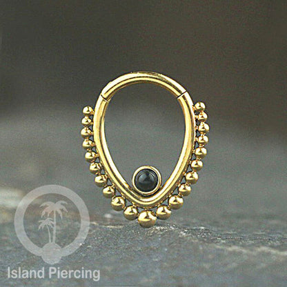 Anting Stainless Piercing warna emas dengan batu