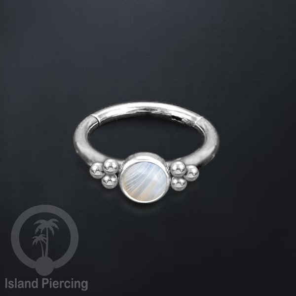 Segment Ring Piercing Stainless warna silver Nose Piercing Anting Tindik Helix dengan 1batu
