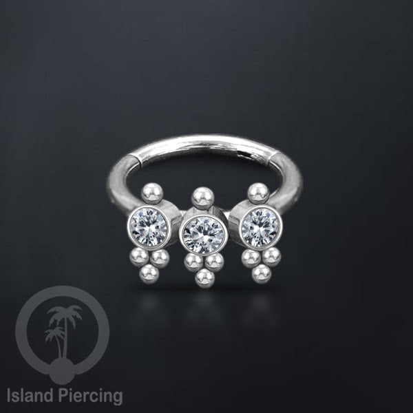 Segment Ring Piercing Stainless warna silver Septum Piercing Anting Tindik Helix dengan 3 batu